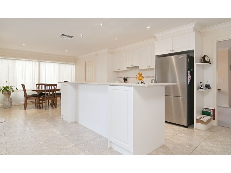 13 Natanya Way, Kilsyth VIC 3137