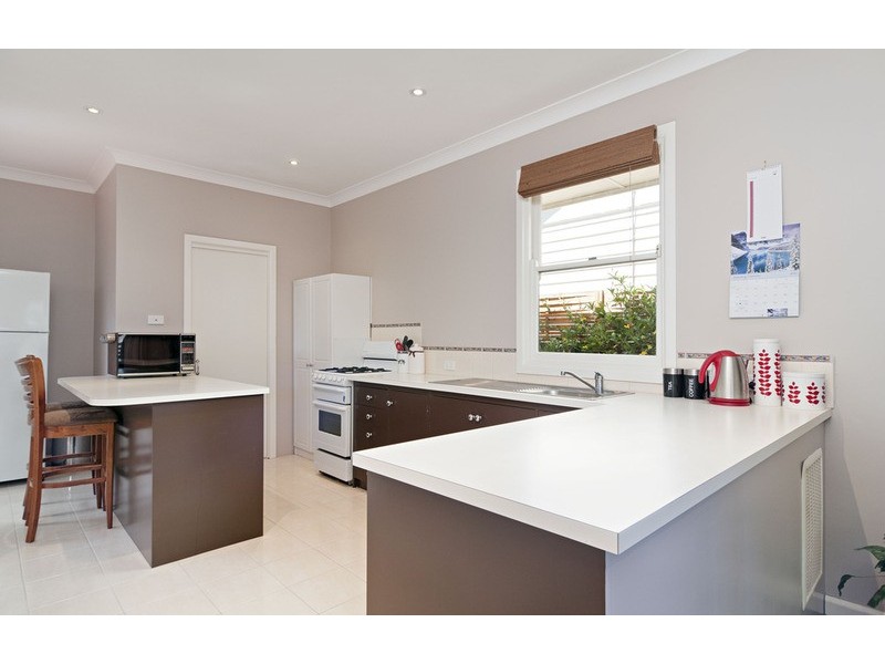 2/23 Lusher Road, Croydon VIC 3136