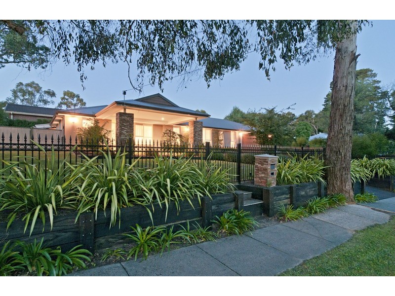 3 Fernhill Road, Mount Evelyn VIC 3796