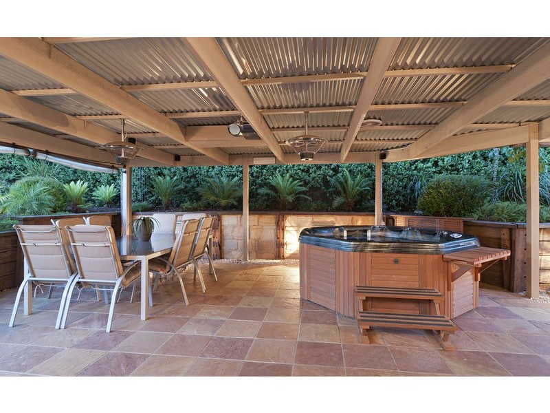 3 Fernhill Road, Mount Evelyn VIC 3796