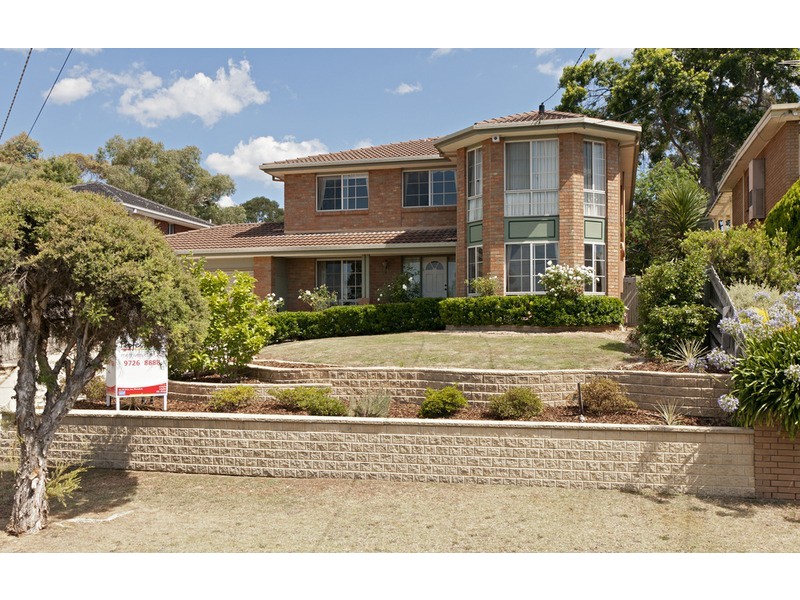 77 Rolling Hills Road, Chirnside Park VIC 3116