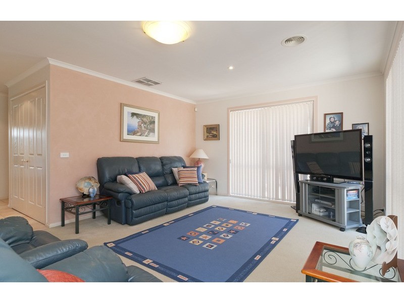 77 Rolling Hills Road, Chirnside Park VIC 3116