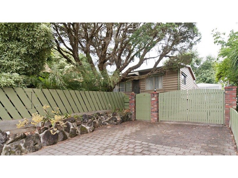 22 Eothen  Lane, Kilsyth VIC 3137