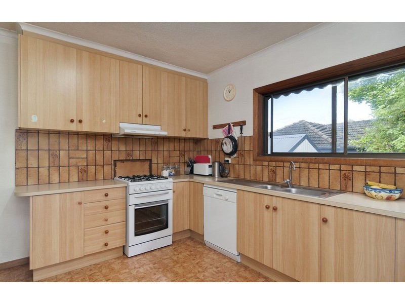 22 Eothen  Lane, Kilsyth VIC 3137