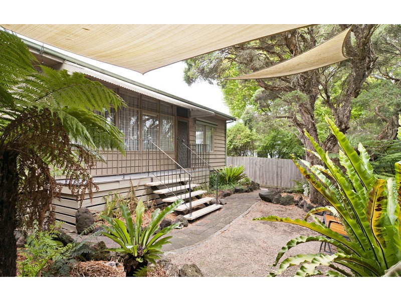 22 Eothen  Lane, Kilsyth VIC 3137