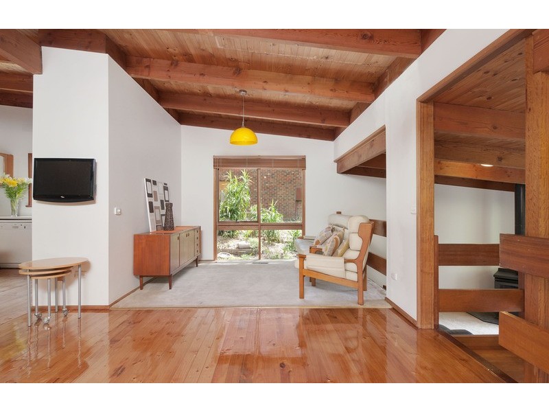 20 Heathfield  Grove, Montrose VIC 3765