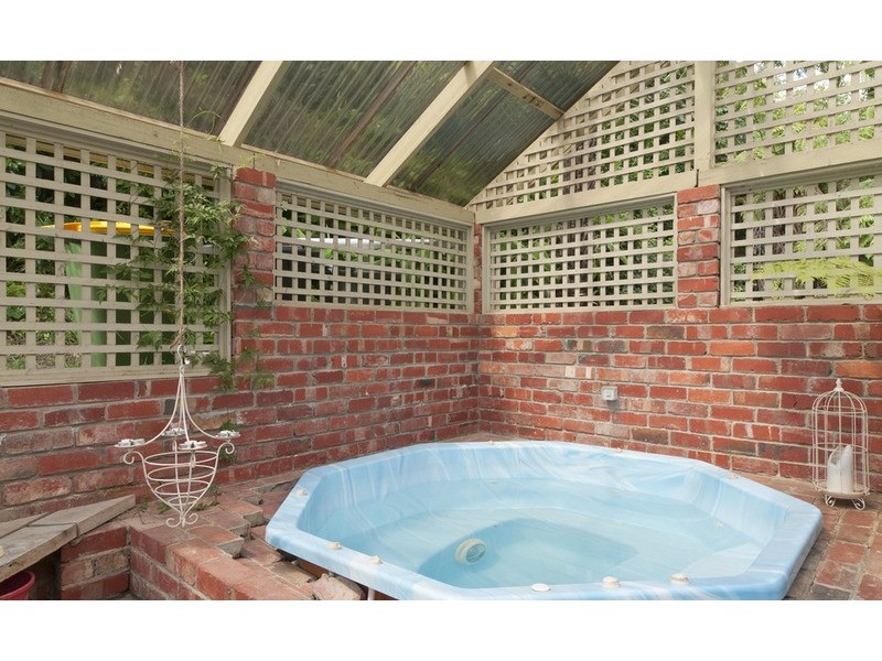 8 Clematis Road, Mount Evelyn VIC 3796