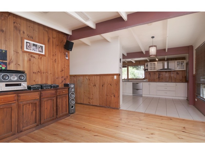 4 Oak Grove, Mount Evelyn VIC 3796