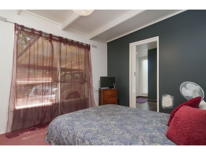 4 Oak Grove, Mount Evelyn VIC 3796