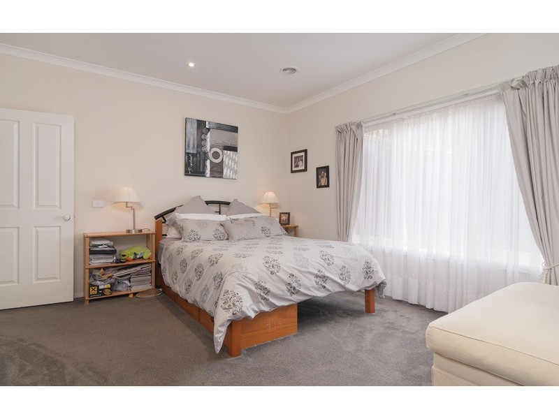 Chirnside Park VIC 3116
