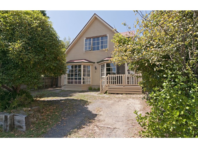 2/14 Glenview Road, Mount Evelyn VIC 3796