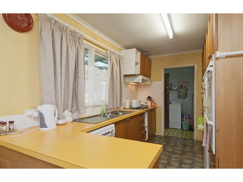 13 Coolabah Street, Mooroolbark VIC 3138