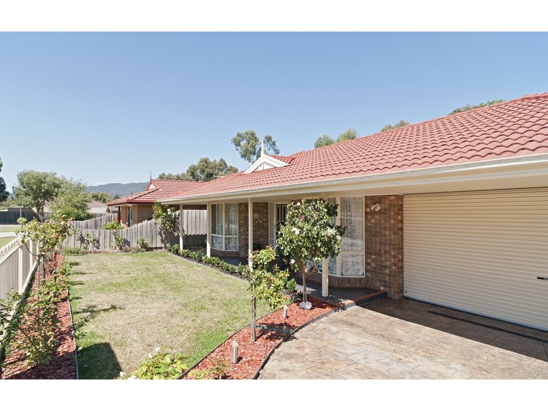 3 Natanya Way, Kilsyth VIC 3137