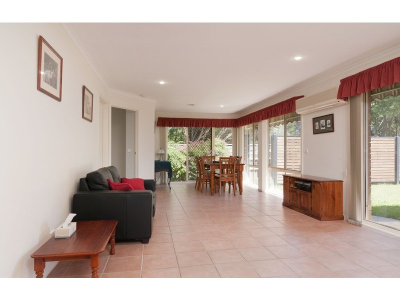 3 Natanya Way, Kilsyth VIC 3137