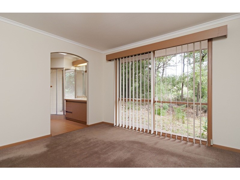 3 Delmont Court, Mooroolbark VIC 3138