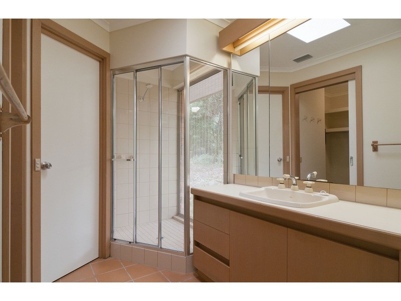 3 Delmont Court, Mooroolbark VIC 3138