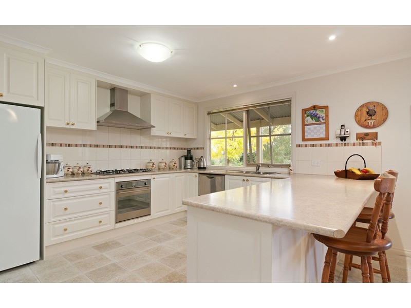 10 Rouget Road, Wandin North VIC 3139