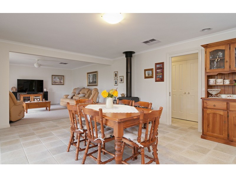 10 Rouget Road, Wandin North VIC 3139