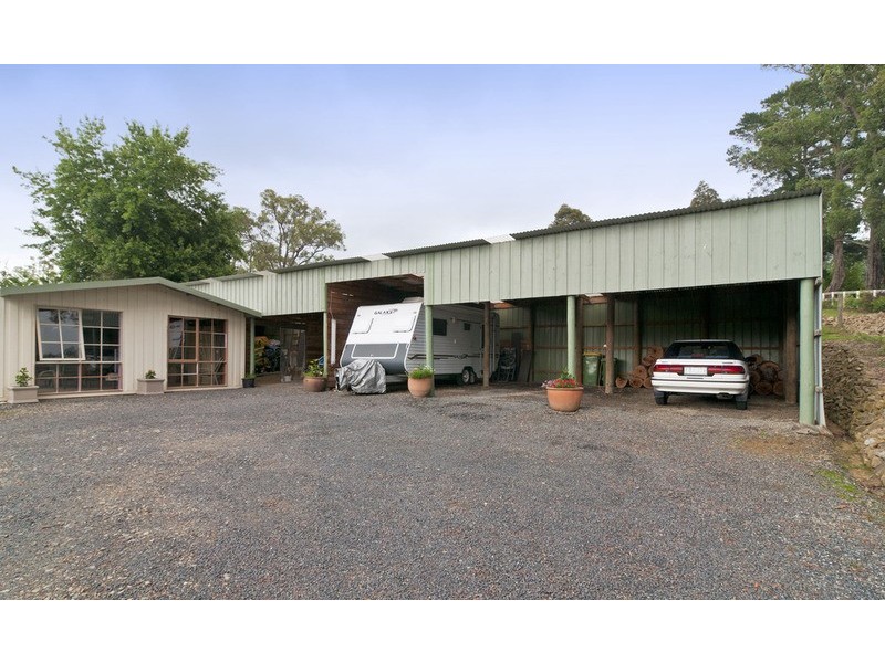 10 Rouget Road, Wandin North VIC 3139
