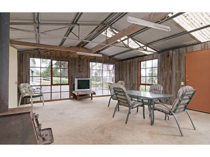 10 Rouget Road, Wandin North VIC 3139
