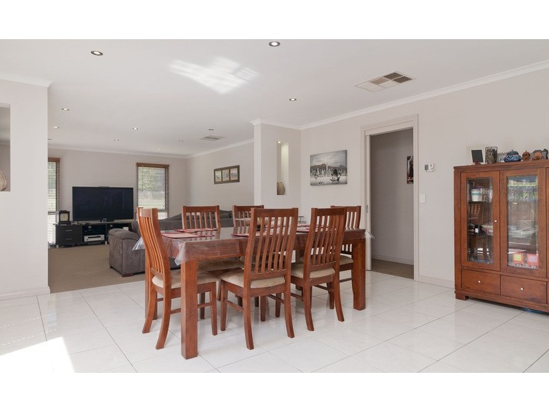 12 Sirocco Court, Wandin North VIC 3139