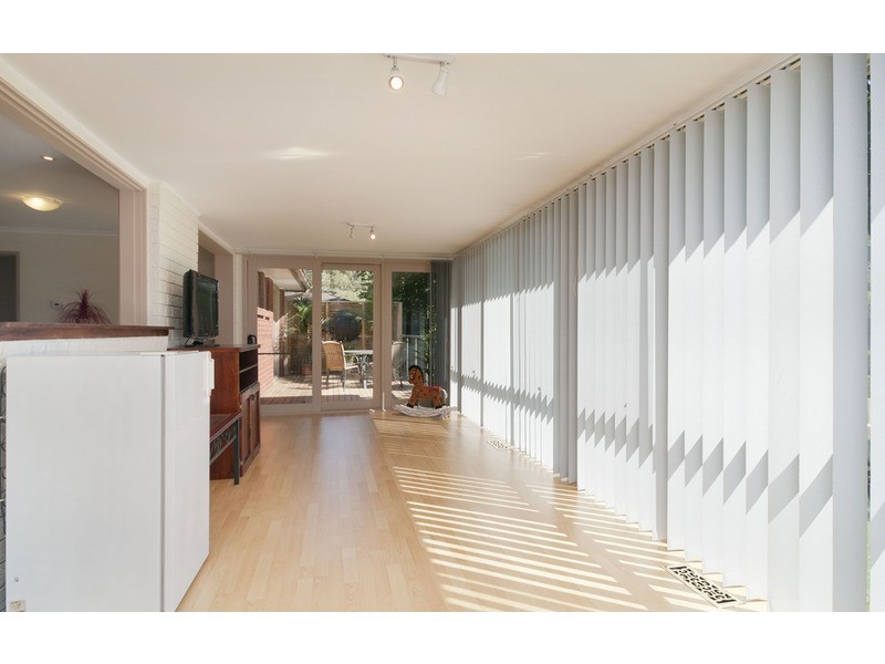 25 Norman Berry Drive, Seville VIC 3139