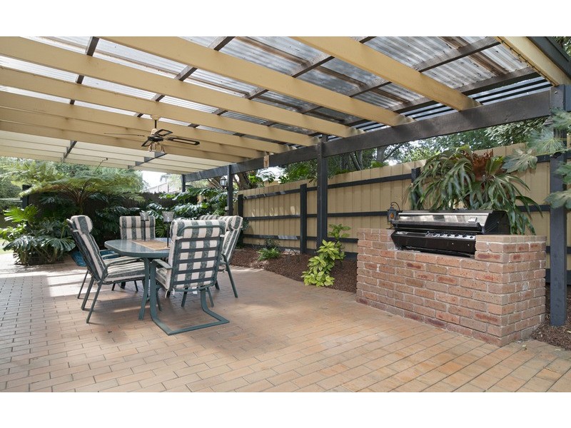 11 Peppermint Place, Croydon Hills VIC 3136