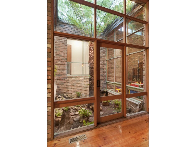 8 Borang Avenue, Mount Evelyn VIC 3796