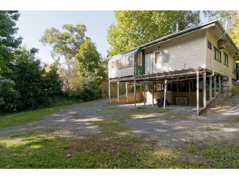 18 Warrawee Road, Mount Evelyn VIC 3796