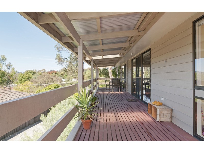 13 Amanda Court, Seville VIC 3139