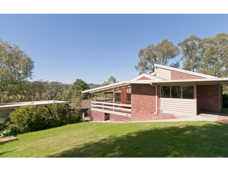 13 Amanda Court, Seville VIC 3139