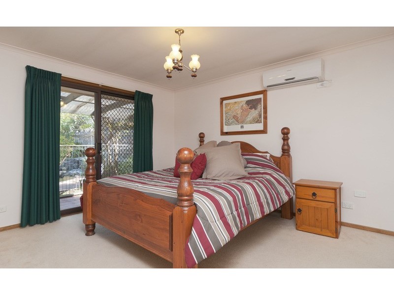 3 Penola Drive, Seville VIC 3139