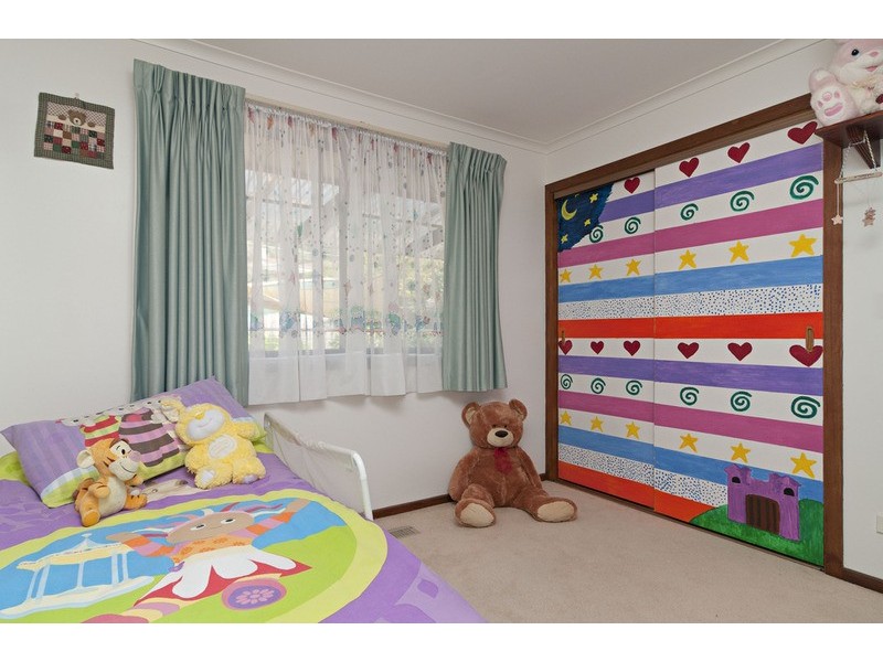 3 Penola Drive, Seville VIC 3139