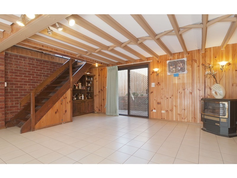 3 Penola Drive, Seville VIC 3139