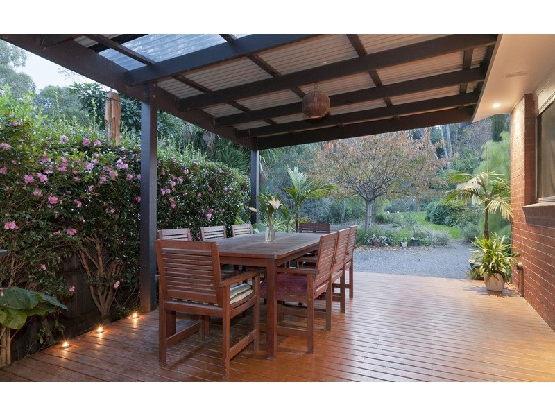 98 York  Road, Mount Evelyn VIC 3796