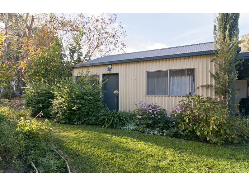 98 York  Road, Mount Evelyn VIC 3796