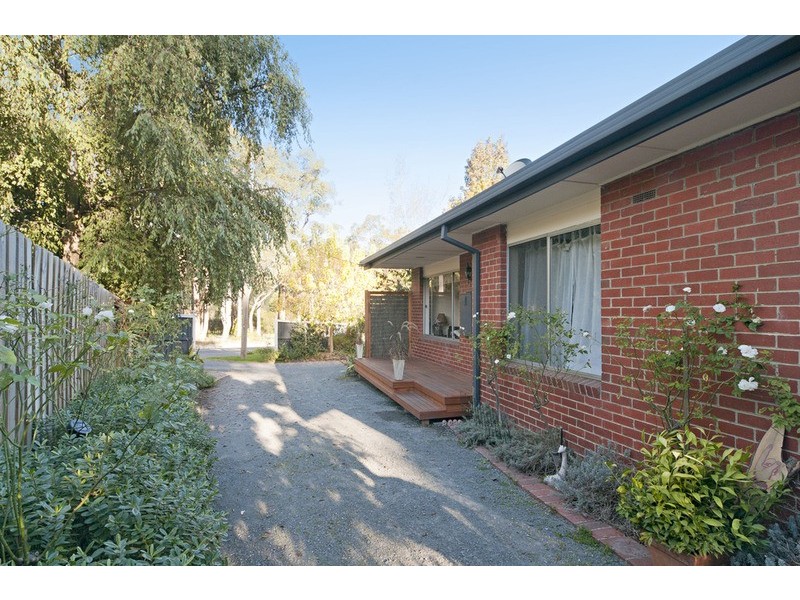 98 York  Road, Mount Evelyn VIC 3796