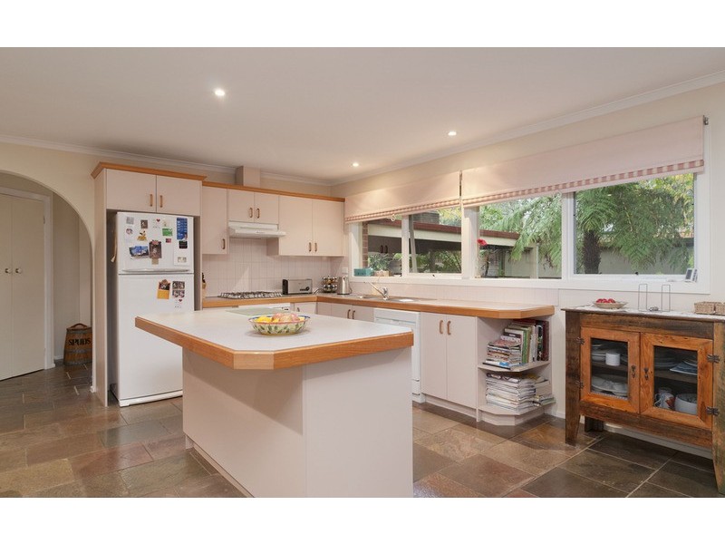 4 Kemp  Avenue, Mount Evelyn VIC 3796