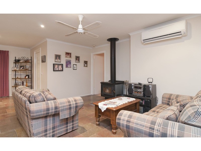 4 Kemp  Avenue, Mount Evelyn VIC 3796