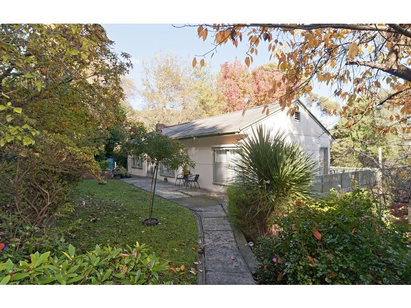 32 Warrawee Road, Mount Evelyn VIC 3796