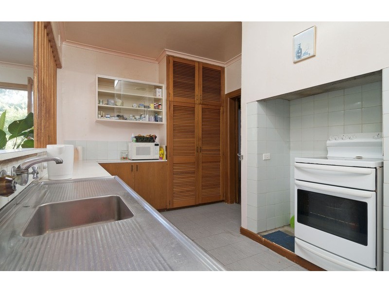 32 Warrawee Road, Mount Evelyn VIC 3796