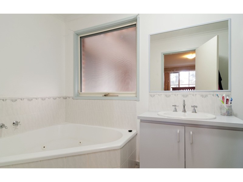 14 Wedderburn Crescent, Mount Evelyn VIC 3796