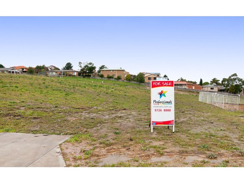 4 Tiverton Circuit, Mooroolbark VIC 3138