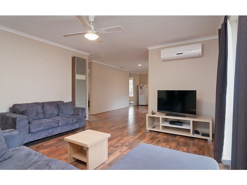 2/11 The Crescent, Mount Evelyn VIC 3796