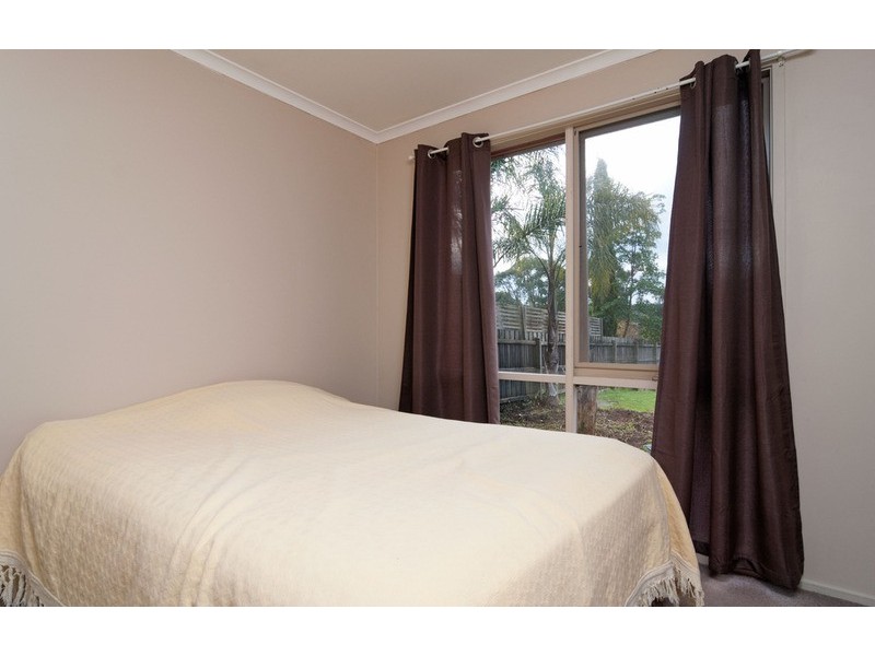 2/11 The Crescent, Mount Evelyn VIC 3796