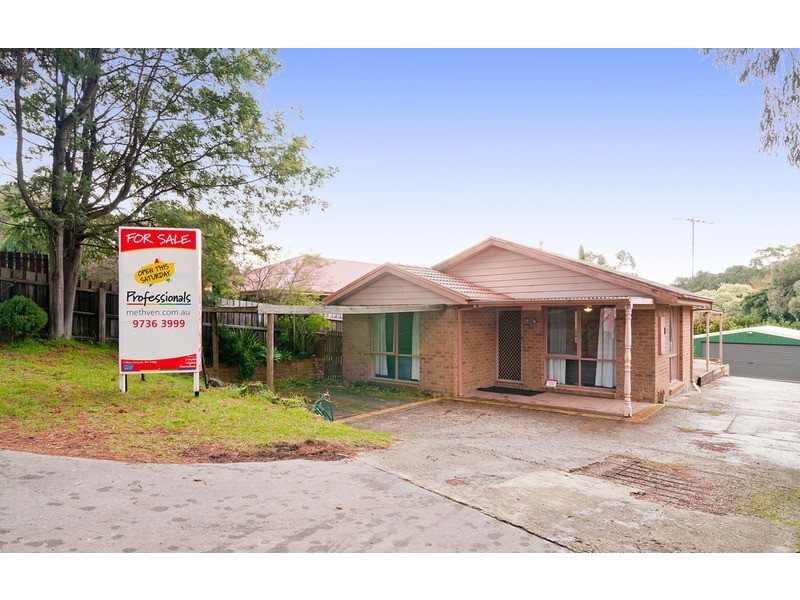 2/11 The Crescent, Mount Evelyn VIC 3796