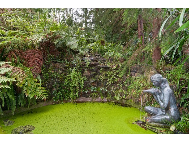 16 Railway Road, Mount Evelyn VIC 3796