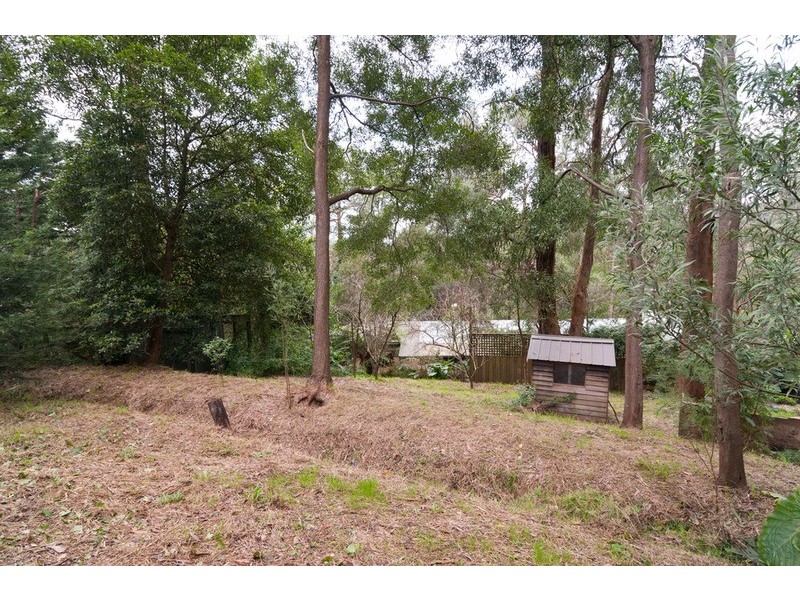 16 Railway Road, Mount Evelyn VIC 3796