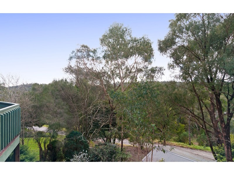 13 Murrumbung Road, Mount Evelyn VIC 3796