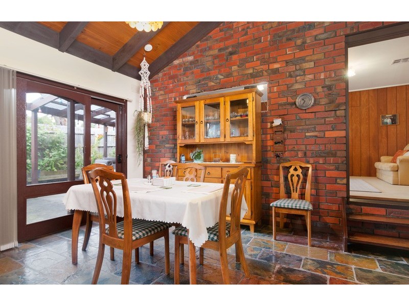 8 Anthony Drive, Chirnside Park VIC 3116